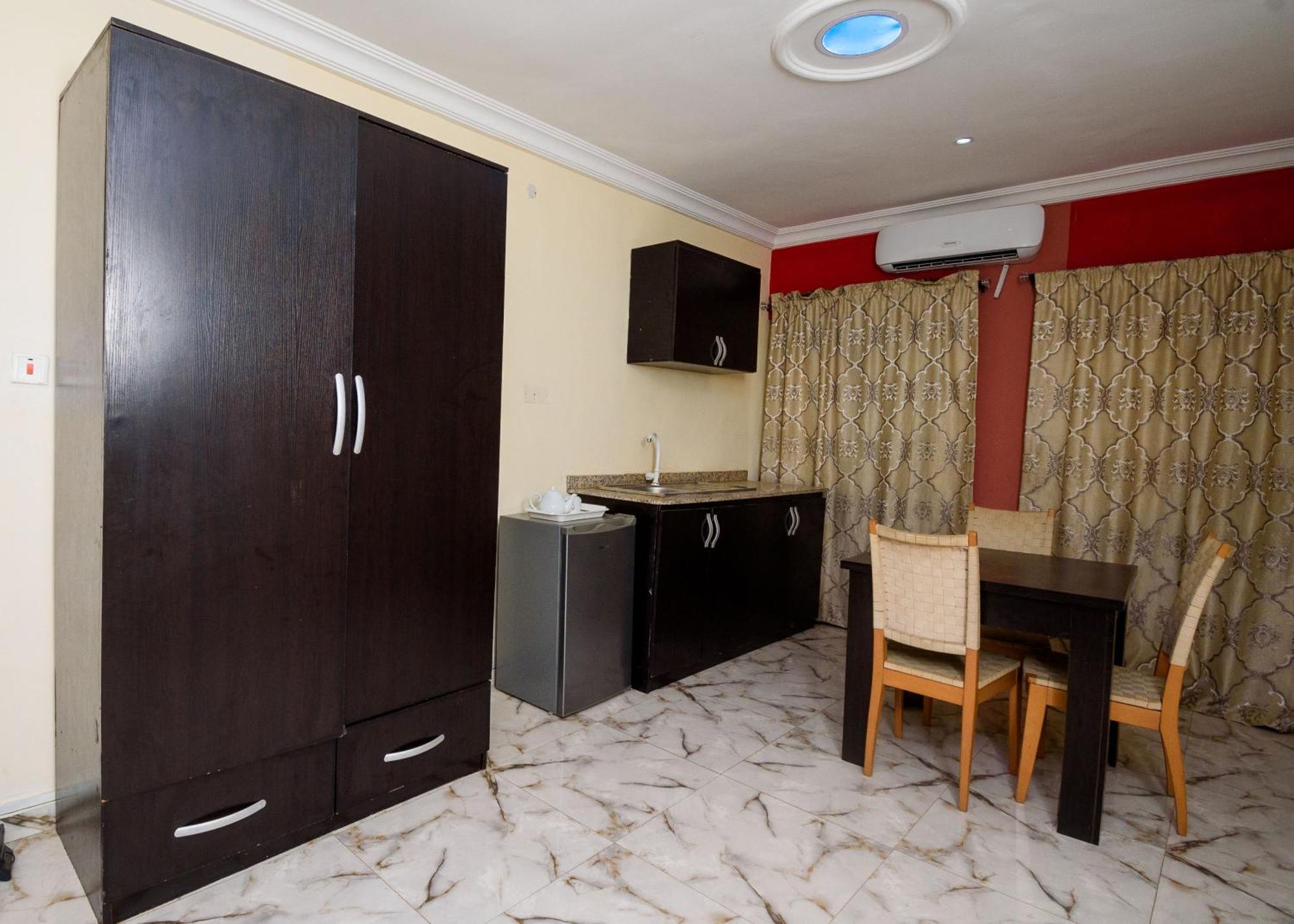 D'Tavern Apartment Ibadan Extérieur photo