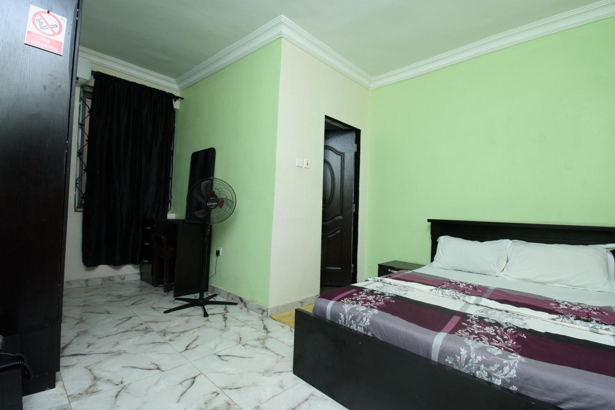 D'Tavern Apartment Ibadan Extérieur photo
