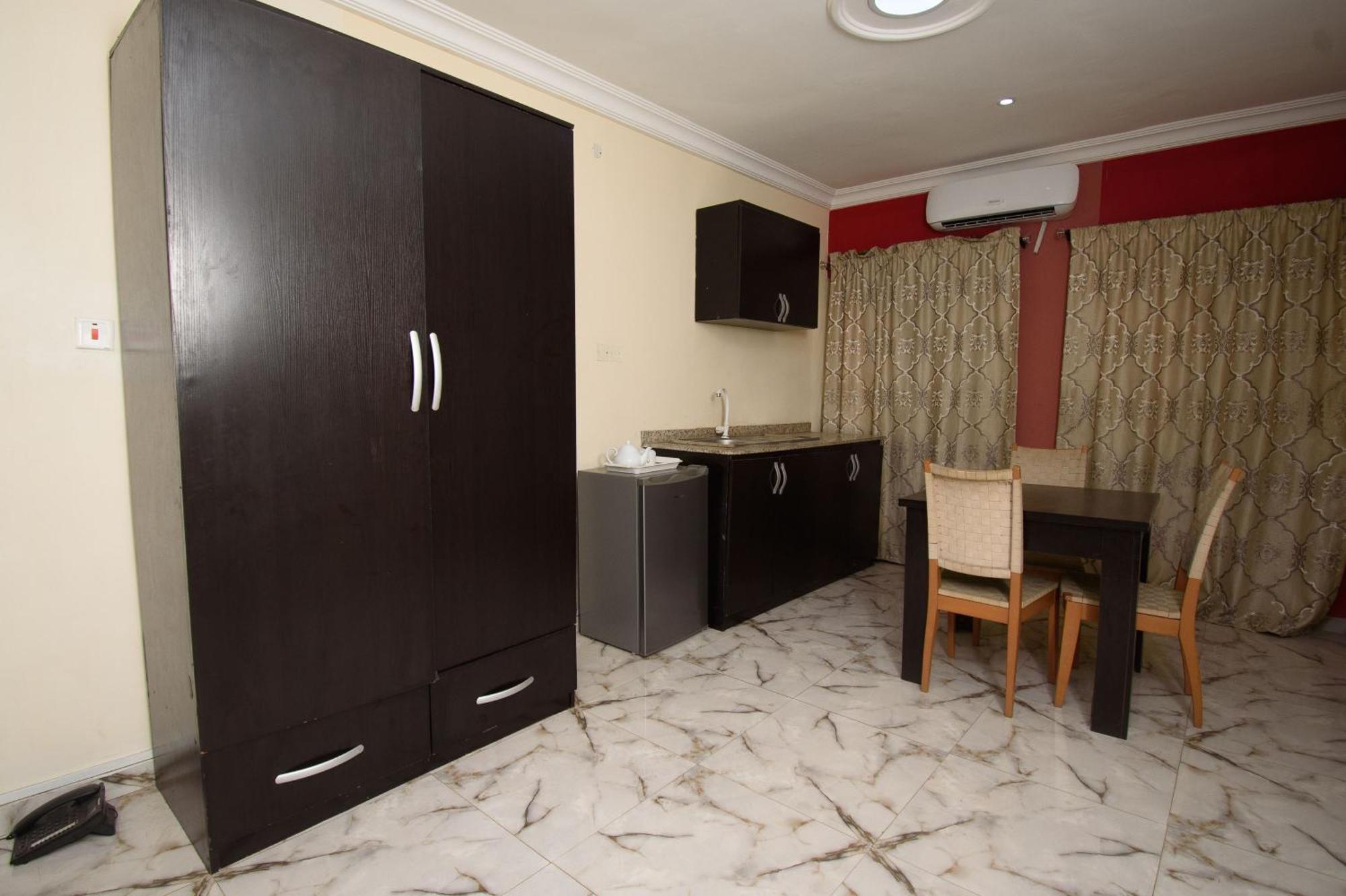 D'Tavern Apartment Ibadan Extérieur photo