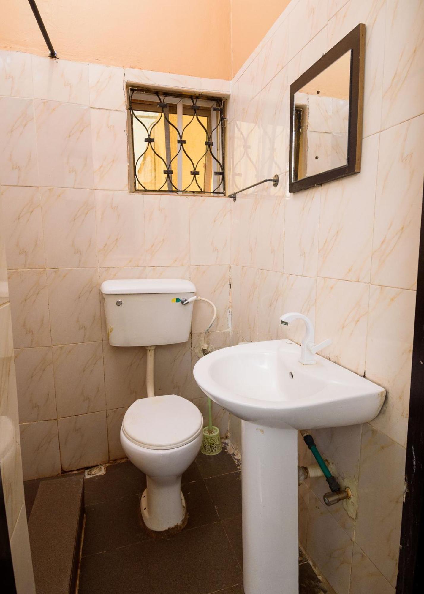 D'Tavern Apartment Ibadan Extérieur photo
